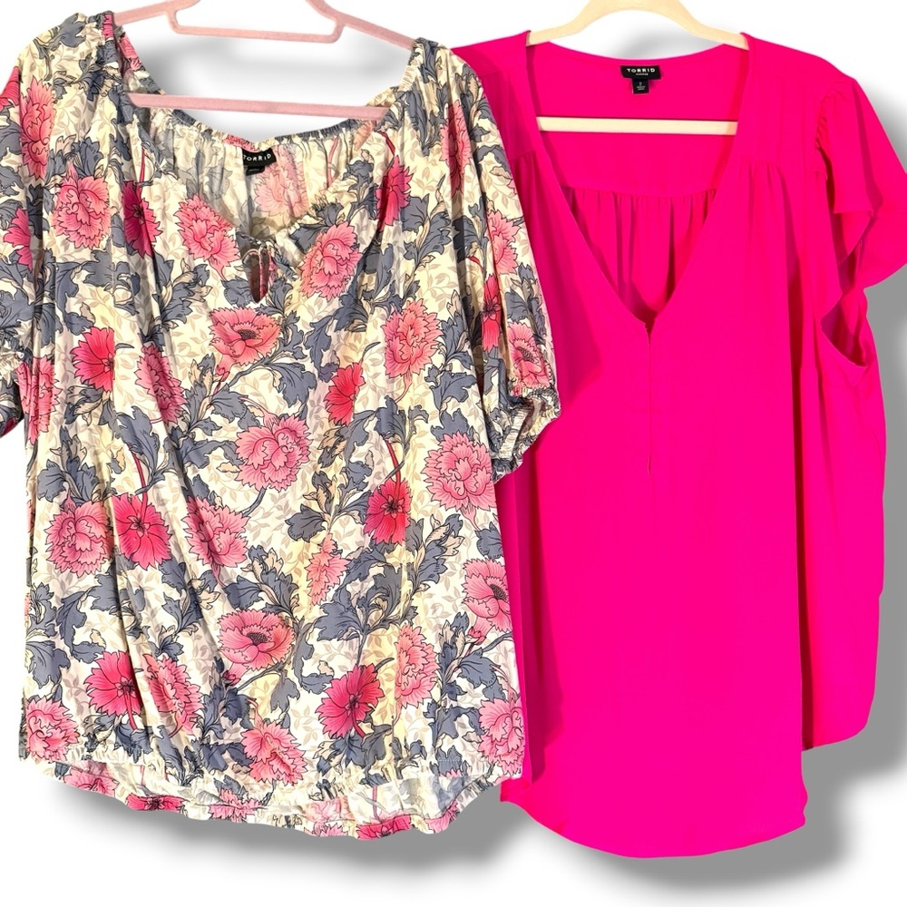 Torrid Harper Pink and Floral Top Lot of 2! Size 2